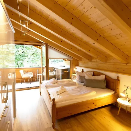 Zur Wally, Sunnig * 加爾米施-帕滕基興